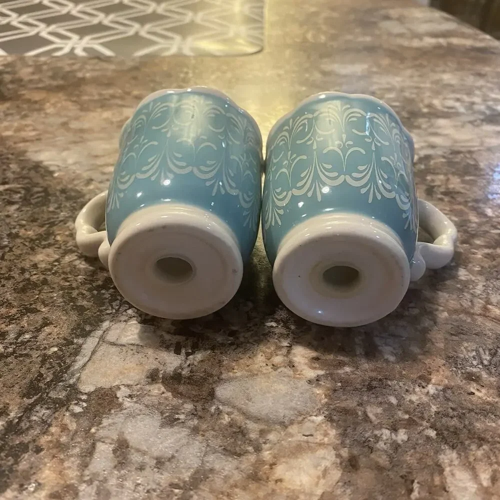 The Pioneer‎ Woman Melody Floral Blue Ceramic Teacup Salt And Pepper Shaker Set